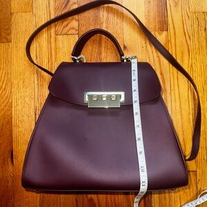 Zac Posen Eartha. Satchel. Burgundy. Leather, patent leather sides. Crossbody
